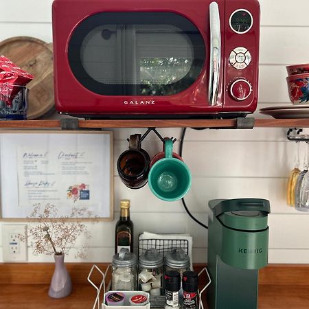 Entirely Private Tiny Home - 1 Mile To Uf ゲインズビル エクステリア 写真